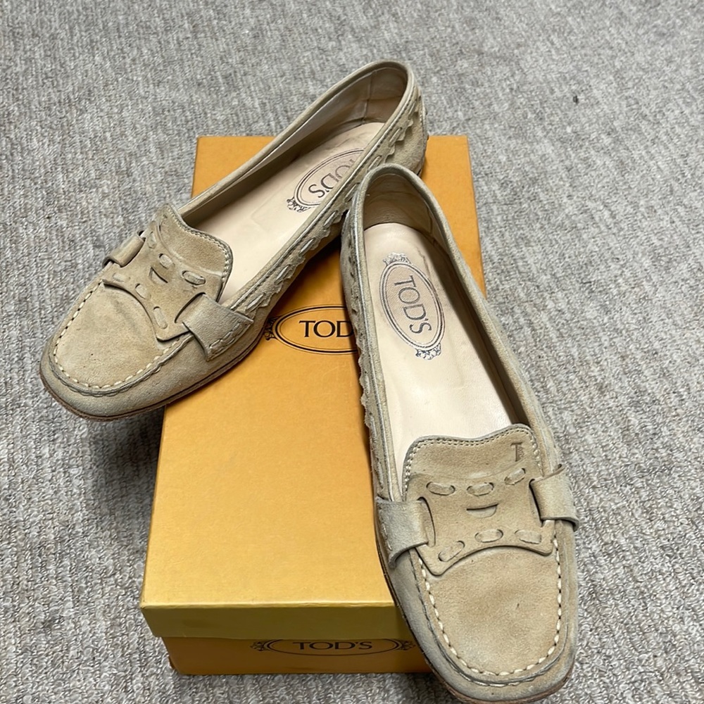 Tods size 39 loafers